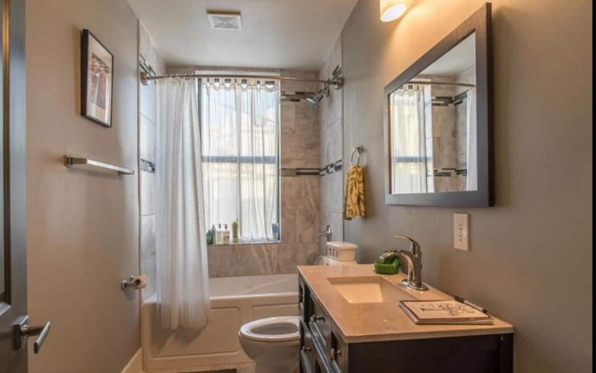 Full spa bathroom with jetted tub and shower